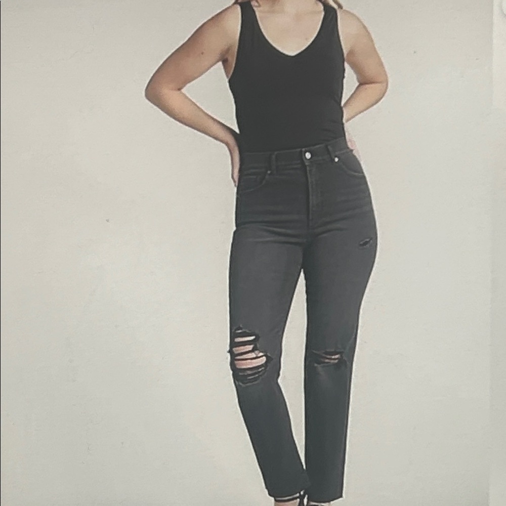 Express Black Straight Leg Distressed Jeans Size 8 - Picture 2 of 11
